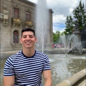 Meet your Posher, Carlos